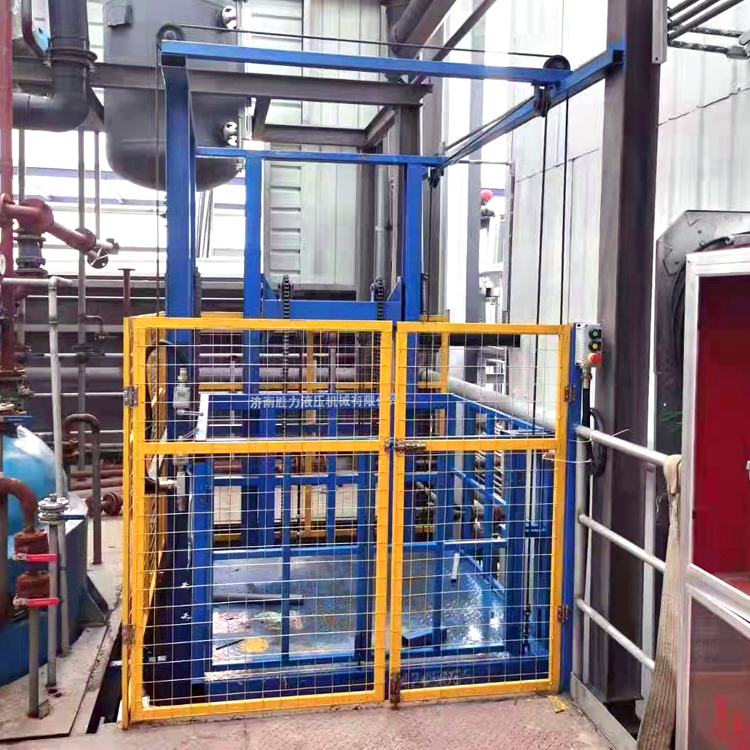 90度進(jìn)出貨的防爆液壓貨梯安裝完畢！